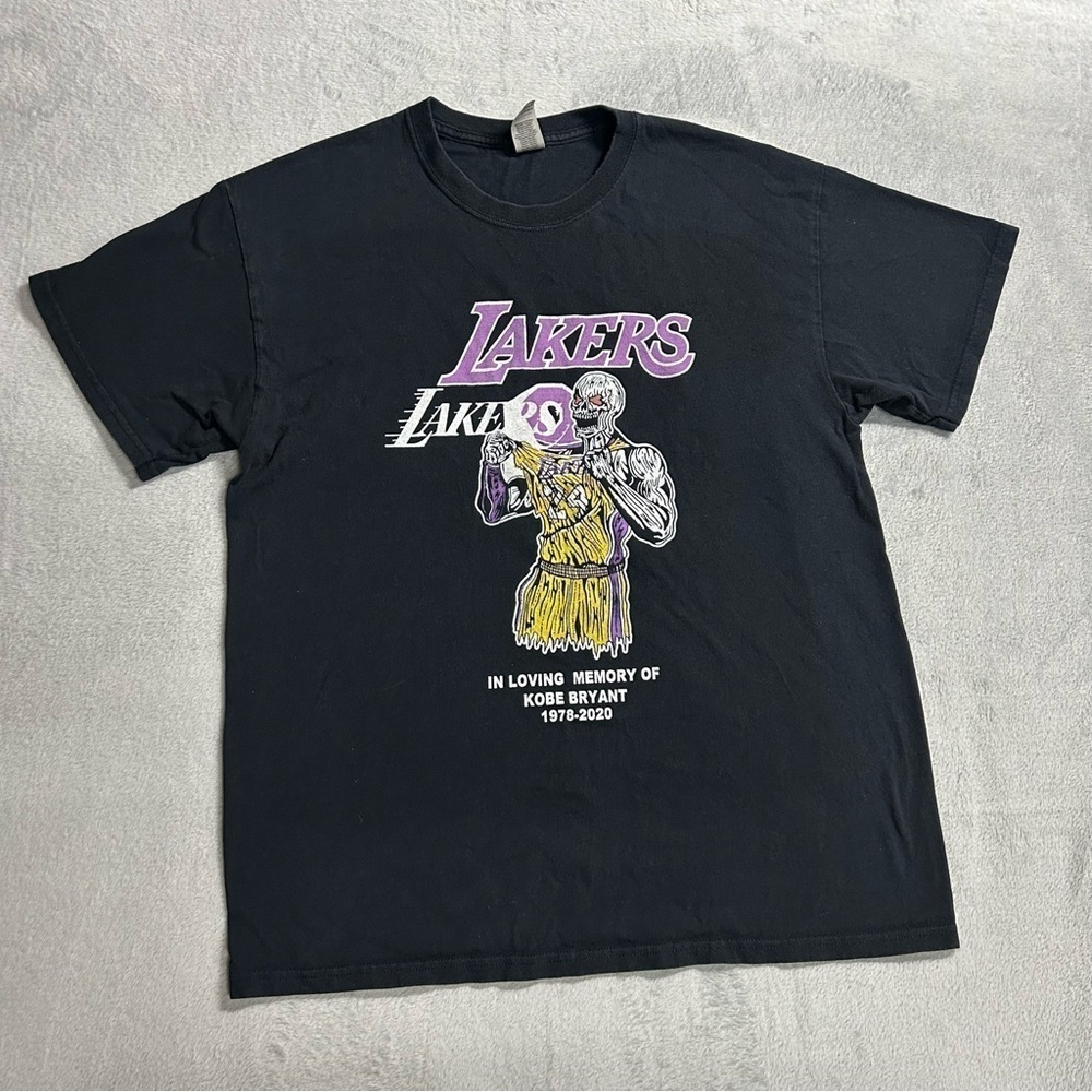 Gildan Warren Lotas Lakers In Memory Of Kobe Tee Black Large